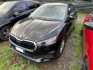 SKODA Fabia 4ª serie - Fabia 1.0 MPI EVO 80 CV Amb