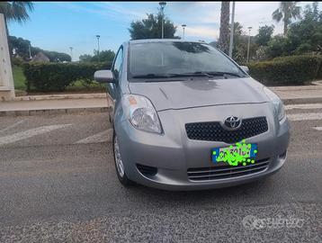 Toyota Yaris 1000 