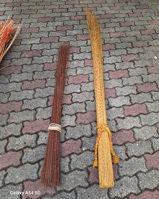 fascio di listelli di bamboo e palma