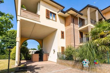 Appartamento di 105 m² con 3 locali e box auto a M