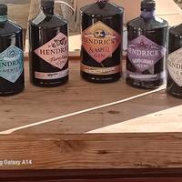 collezione bottiglie vuote 