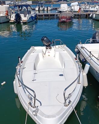 Caletta 5,30 MT  Mercury 9.9 CV 4 tempi CT