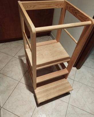 Torre Montessori in legno naturale