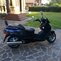 Burgman 400 anno 2001 con soli Km.24.900