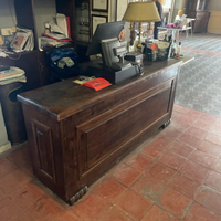 Scrivania in legno massello