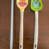 Coppia di spatole da cucina in silicone e legno