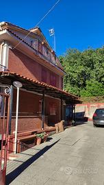 Villa con giardino unifamiliare