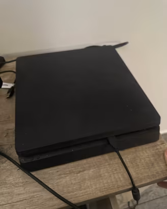 Playstation4 slim 500g+trilogia god of war per ps4