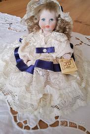 Bambola porcellana Capodimonte 