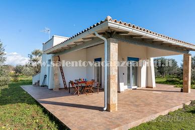 Villetta con giardino 2km dal mare 4posti