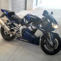 Yamaha YZF R1 - 2001