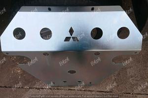 SLITTA PARAMOTORE MITSUBISHI L200 1992-2004