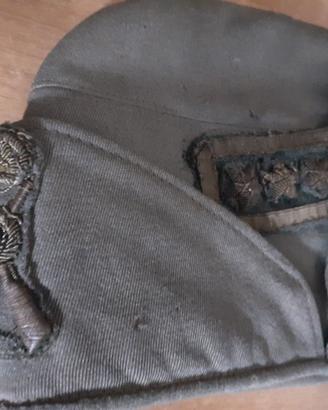 Militaria-  4 F.