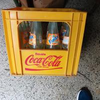 Cassetta Coca Cola in plastica 12 bottiglie Fanta