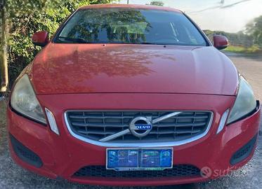 RICAMBI USATI AUTO VOLVO V60 1° Serie VOLVO V60 D
