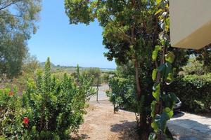 Casa vacanze Chia Domus De Maria leggere bene