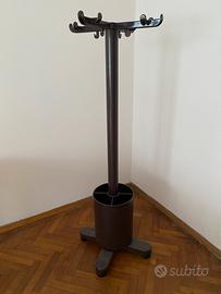 Attaccapanni Synthesis di Ettore Sottsass per Oliv