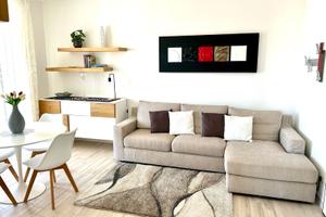 Elegante suite con terrazza e p. auto zona fiera