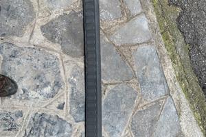 Modanatura  paraurti posteriore Ford Connect 2005