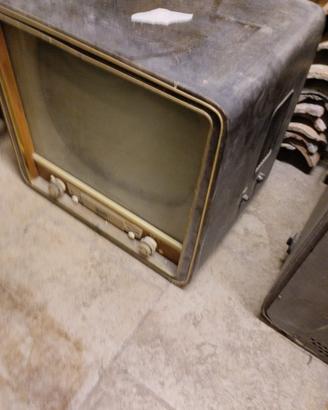 Televisore vintage Telefunken 24 pollici