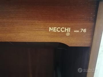 Macchina da cucire Necchi mod 76