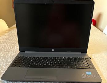 Notebook Hp 250G8 I5-1135G7 15 16GB/256 PC I