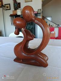 Scultura in Legno Intagliato L'Abbraccio/Il Bacio