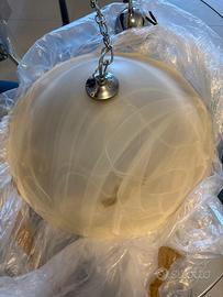 Lampadario in vetro satinato artigianale