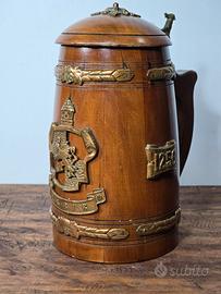 boccale da birra vintage in legno e ottone