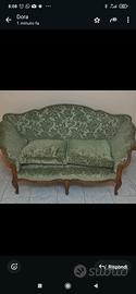 divano e 2 poltrone 