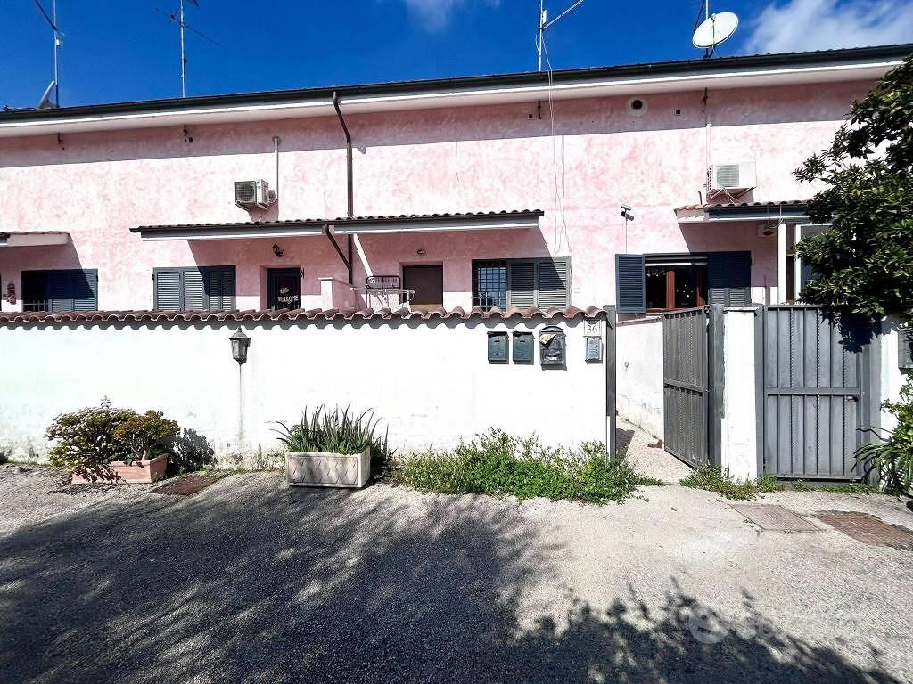 Casa – Roma, Acilia Sud, Municipio Roma X - Vista 2