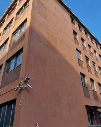 Immobile di 704 m² con più di 5 locali a Milano