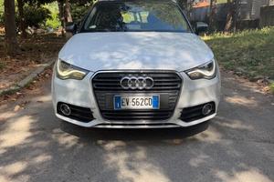 Audi A1 1.6 TDI 105 CV S line edition plus