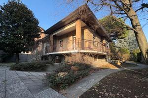 VILLA SINGOLA A LEGNANO