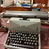 Olivetti 82 - Macchina da scrivere