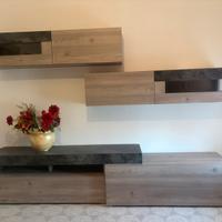 Parete sttezzata e madia