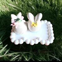  vassoio e coniglietti in gesso ceramico 