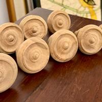 Pomelli in legno per mobili