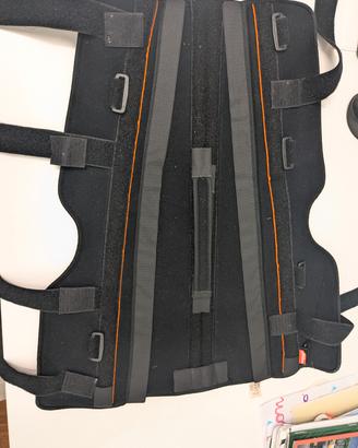 tutore rigido per ginocchio 