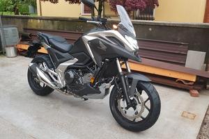 Honda NC750X 2021 come nuova