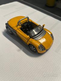 Modellino Tenault spider scala 1/32 usata