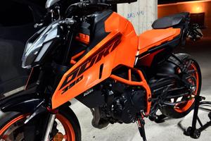 KTM Duke 390 2024 –  9072 km, unico proprietario