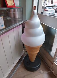 Cono pubblicitario da esterno