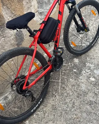 Bici scott usata si e no 3 volte in citta ,