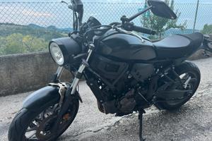 Yamaha XSR700
