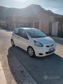 Toyota Aygo 1.0 12V VVT-i 5 porte Now Connect
