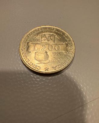 Moneta 200 lire guardia di finanza