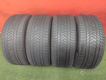 285 40 22 Q8 Gomme Invernali 60% Pirelli 285 40R22