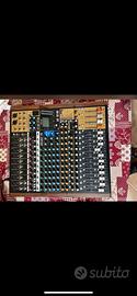 Mixer Tascam model 16