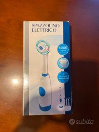 Spazzolino elettrico con 4 testine intercambiabili